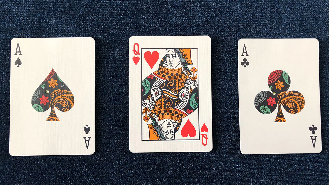 Queen of hearts and ace of spades used in the best easy card trick for beginners