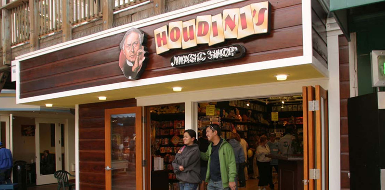 best magic shop in San Francisco Houdinis magic shop