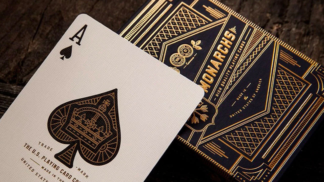 Monarch playing cards, the playing cards used in the movie Now You See Me