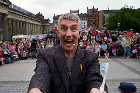 Take The Stage | Visual Noise