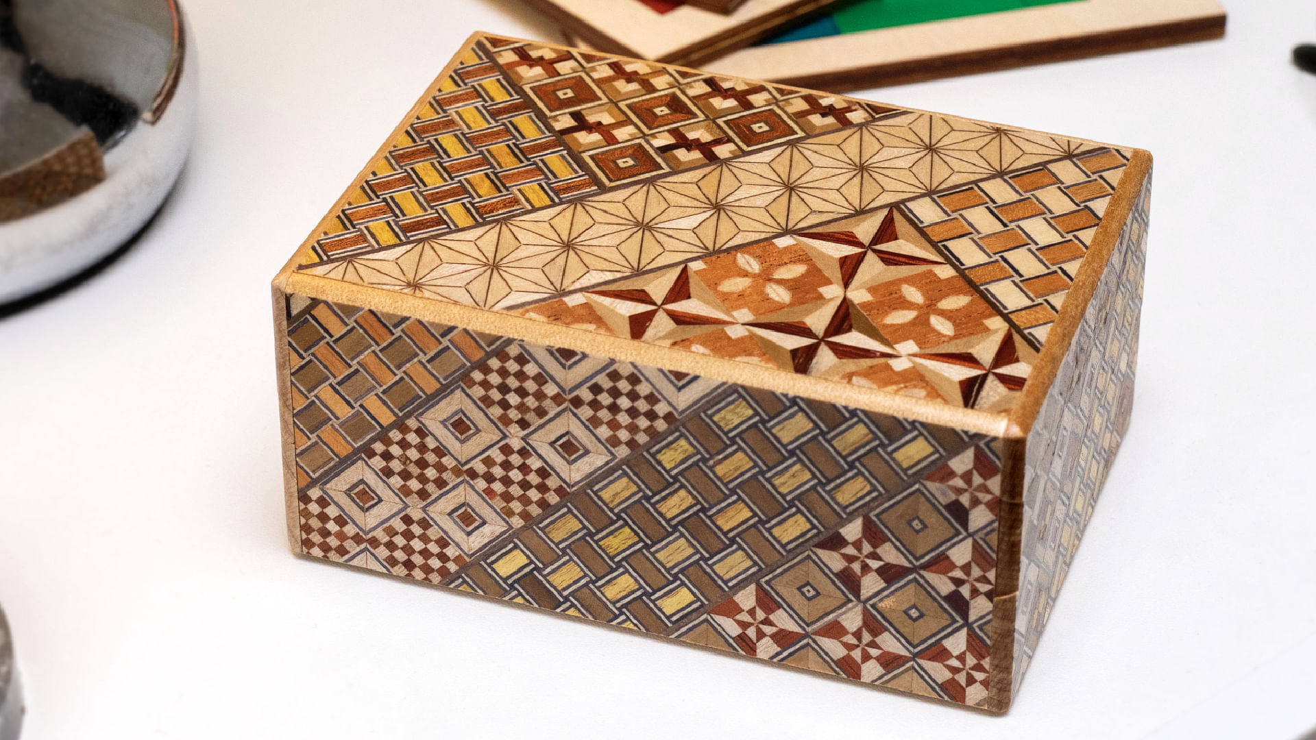 Hakone parquet work Japanese secret Puzzle Hidden Magic box Traditional craft 