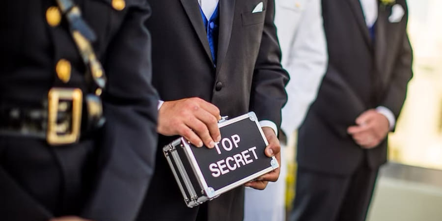 To Expose Or Not To Expose