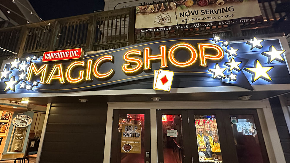 Music Box - Gee Magic - Vanishing Inc. Magic shop