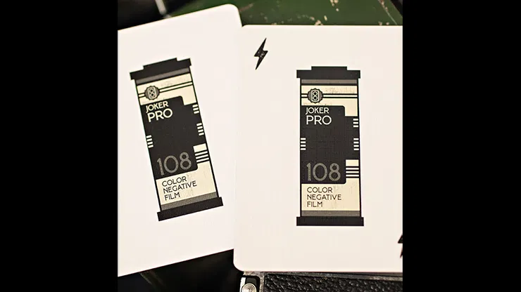 BosKarta LUX Error Gilded Playing Cards - image 4