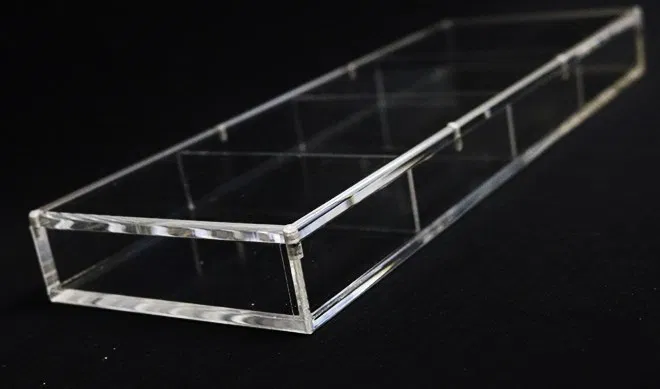 Carat X4 4-Deck Display Case - image 2