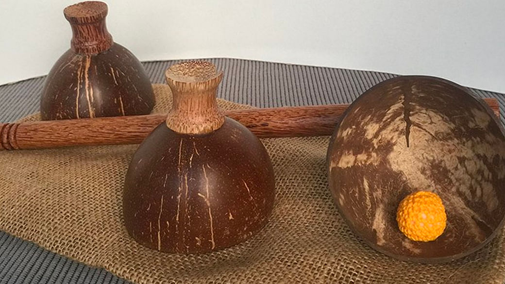 Set of 2 Coconut Wood Cup Set