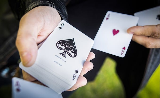 Cherry Casino Fremonts Playing Cards (Sahara Green) - thumbnail 6