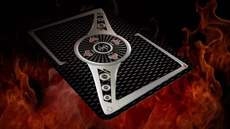 Chrome Kings Carbon Playing Cards - image 3