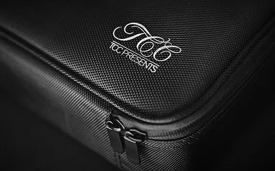 Close-Up Bag - image 4