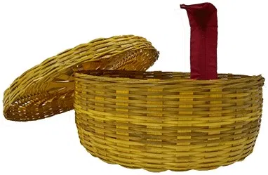Cobra Tie in Basket