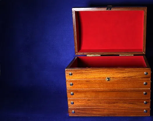 Enchanted Treasure Chest - image 3