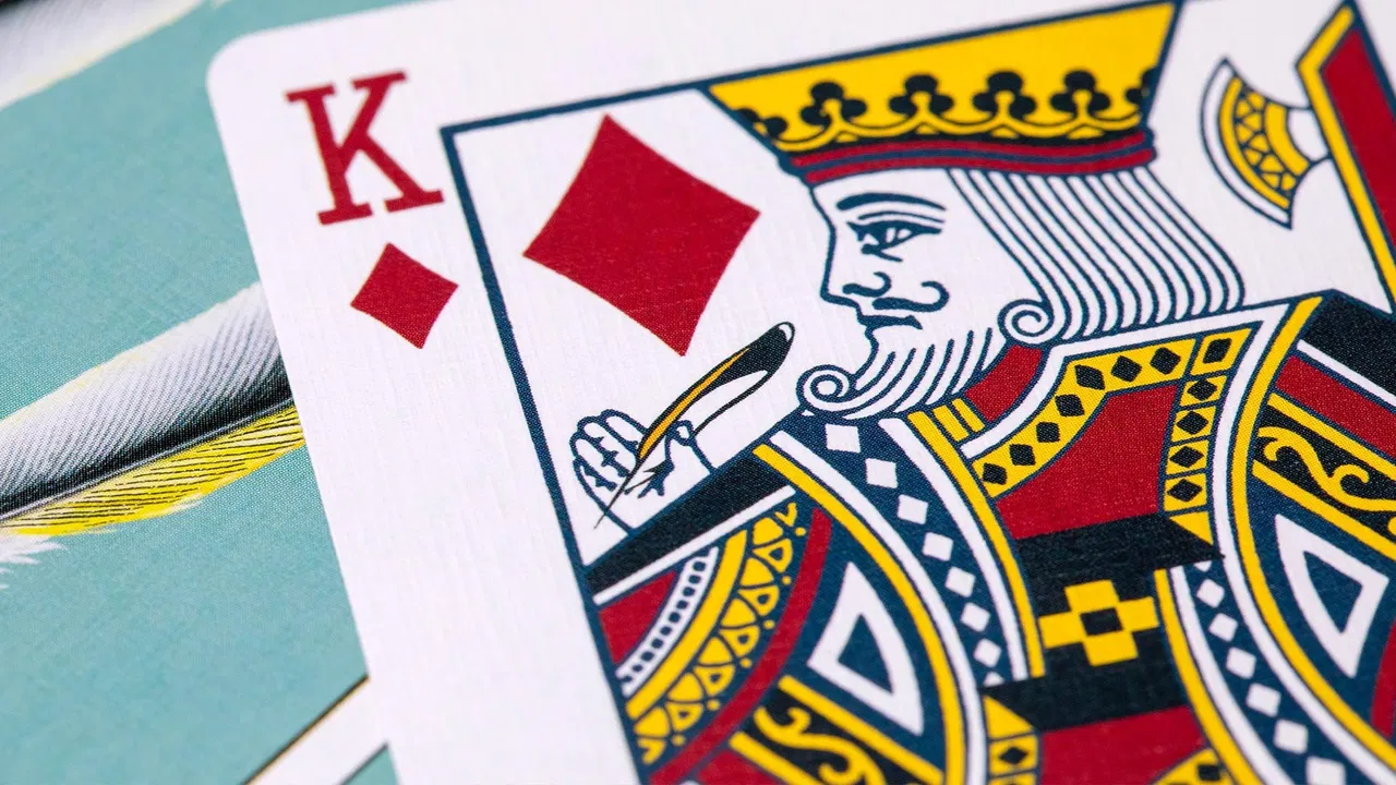 The Feather Deck: Goldfinch Edition - image 8