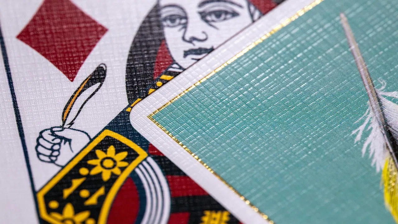 The Feather Deck: Goldfinch Edition - image 11