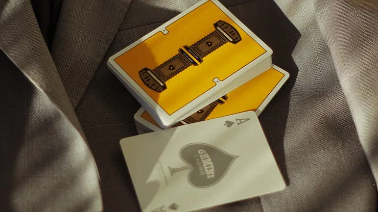 Gemini Casino Yellow Playing Cards - image 5