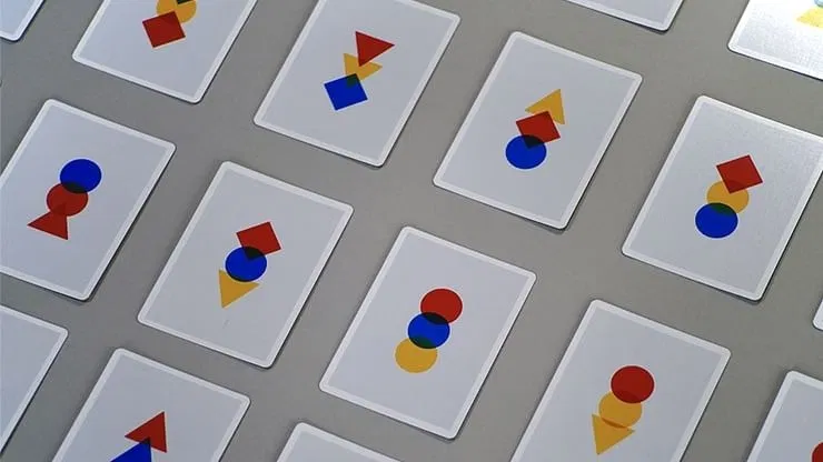 Graphic 303 Playing Cards - image 4
