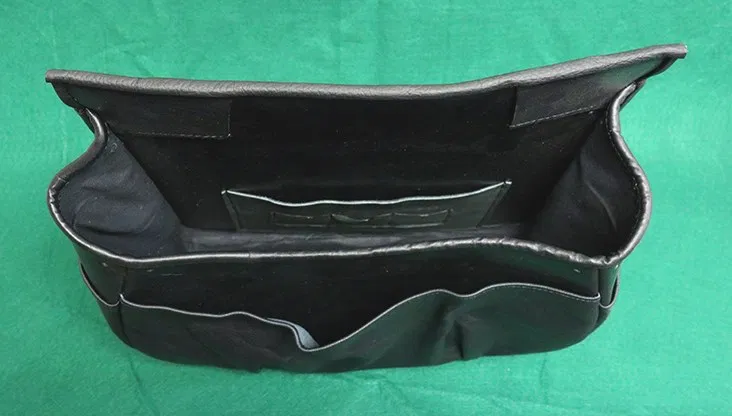 Jumbo Busker Pouch - image 3