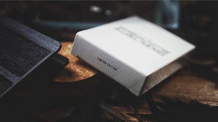 Limited Edition Plume Knife Playing Card (White) - thumbnail 4