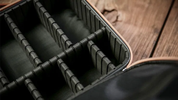 Luxury Close-Up Bag - image 6