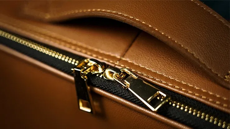 Luxury Genuine Leather Close-Up Bag - image 10