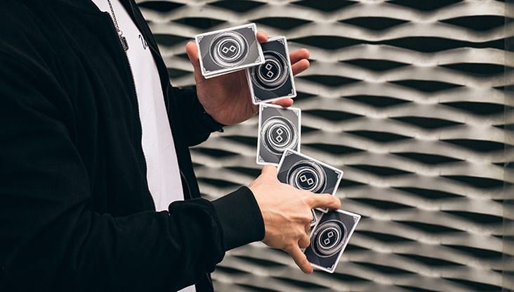 Mirage V3 Eclipse Playing Cards - thumbnail 2