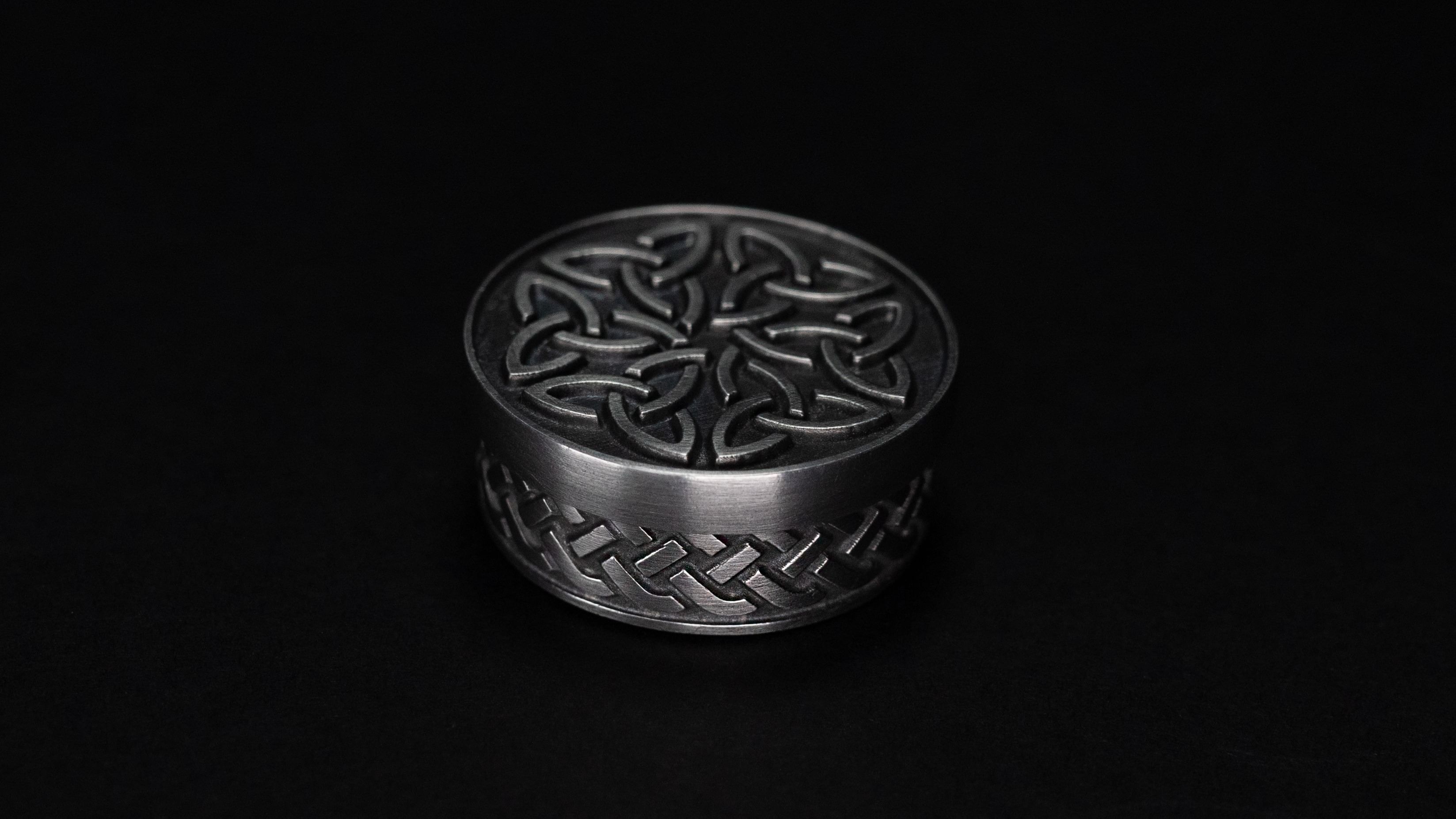 パーツ Bianchi TOKEN Bling Box F-Engineering GmbH.: TOKEN × Bianchi 買ってみた（ついでに