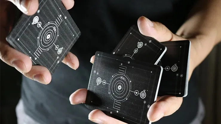 The Circle Crop Playing Cards - image 3