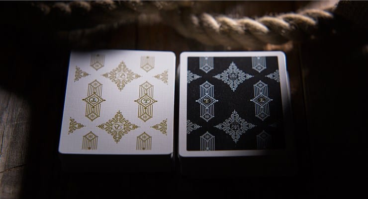 Truth and Lies Playing Cards - thumbnail 3