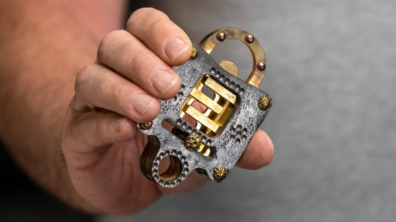 Voidlock Metal Padlock Puzzle - image 3