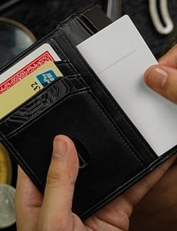 Magic Wallet Universe Trick