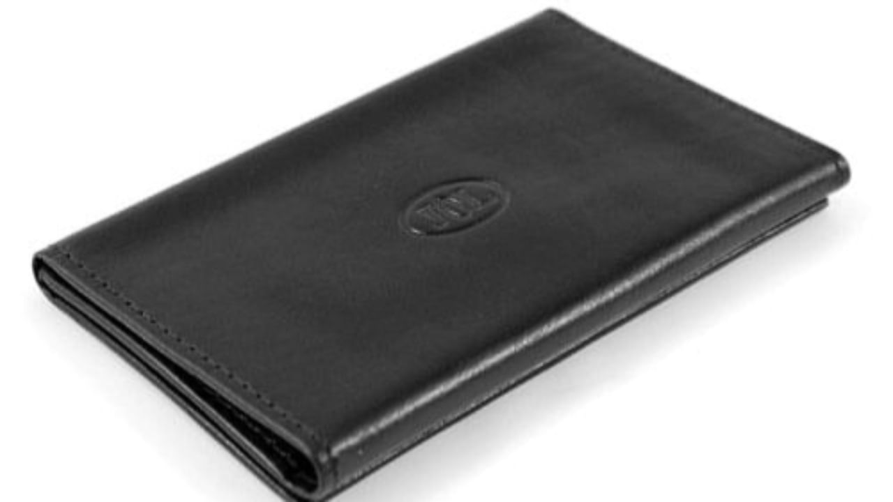 The Famous Jaks Peek Wallet