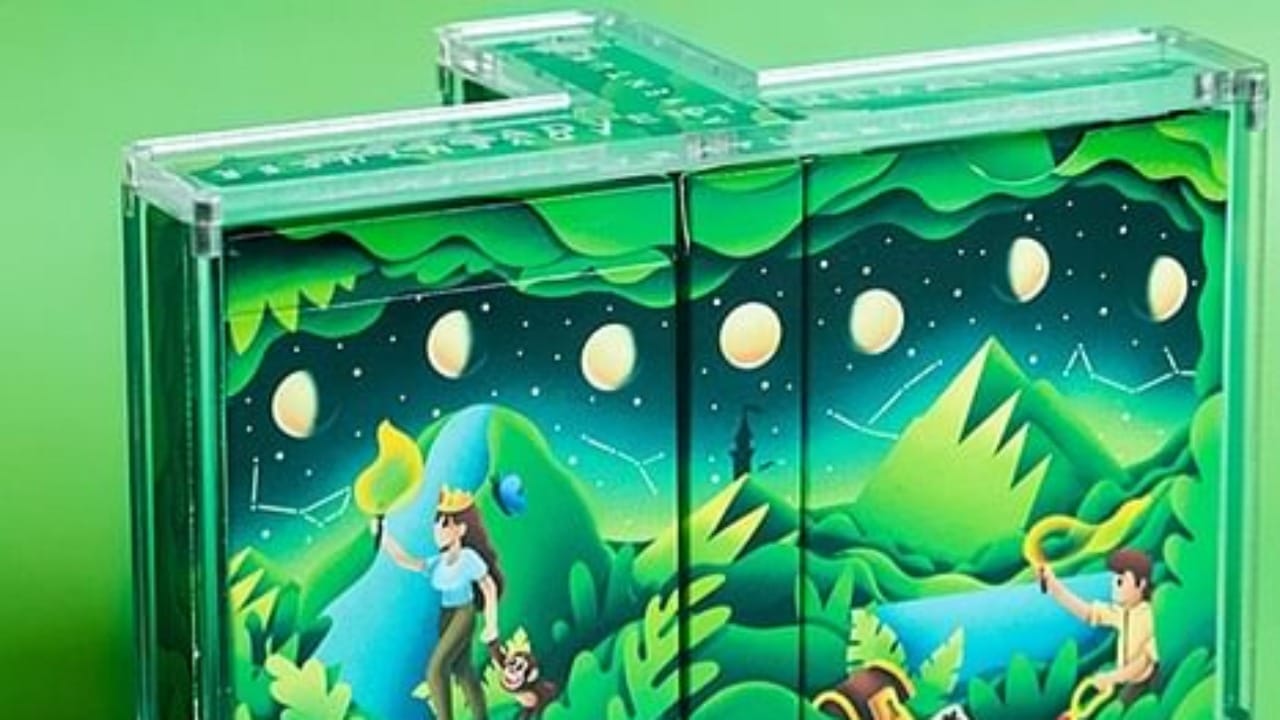 Adventurer Playing Cards Case Accessory