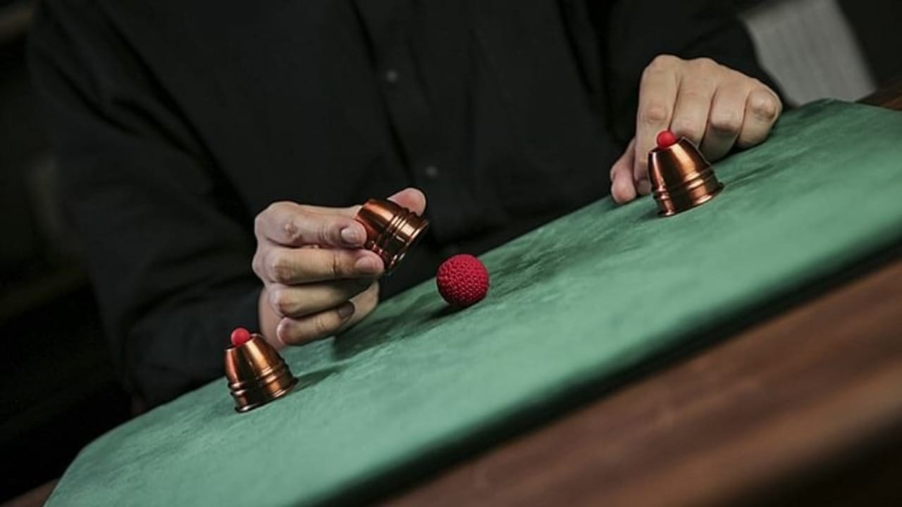 Mini Cups & Balls (TCC) Trick