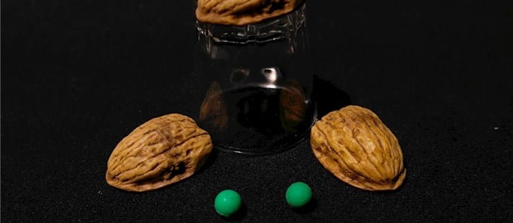SJ Deluxe Magnetic Three Shell Game