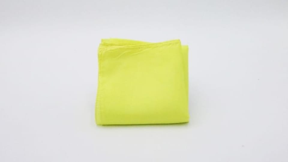 Yellow silk 9 inch